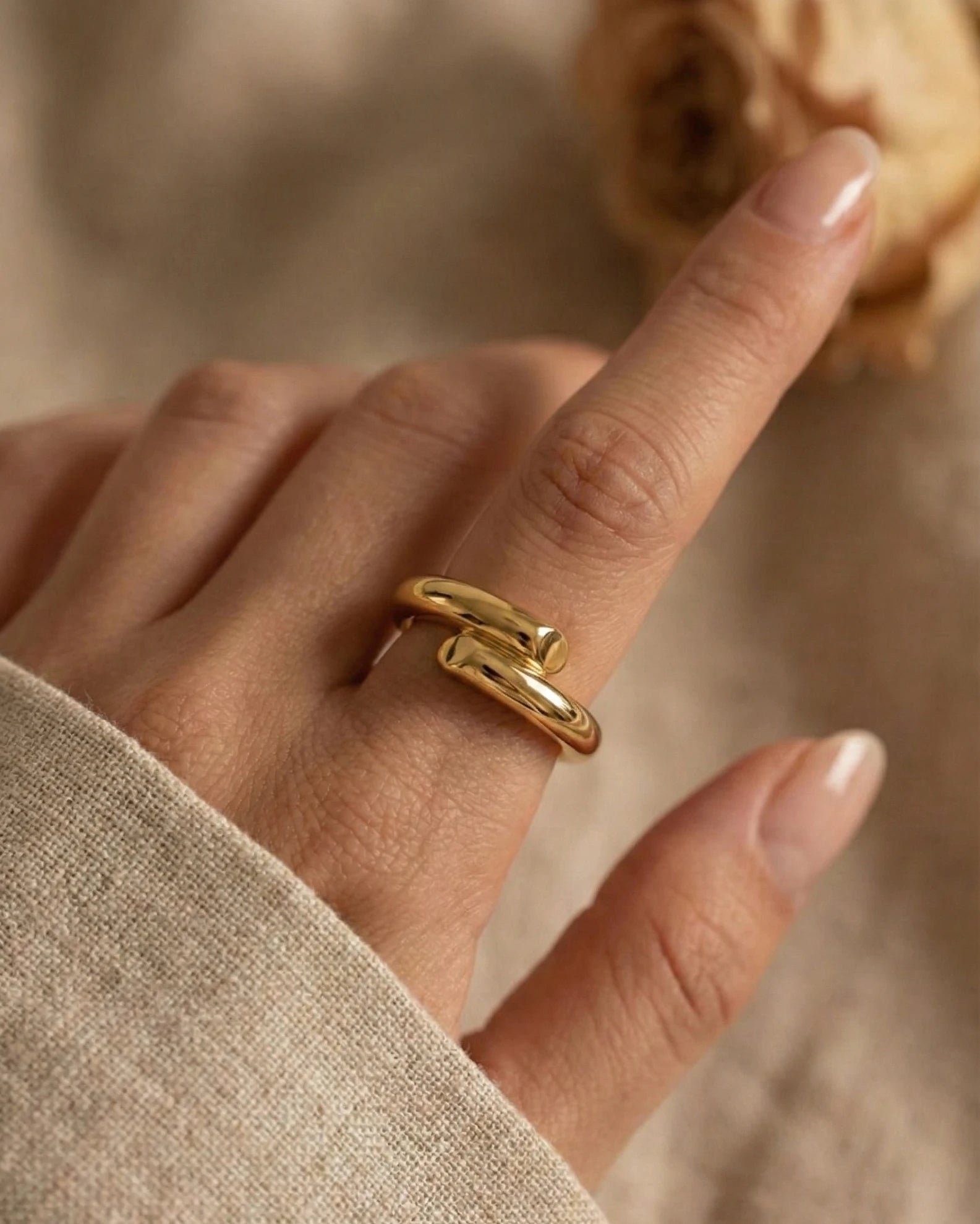 Lyra Ring - Hearts & Wires Studio