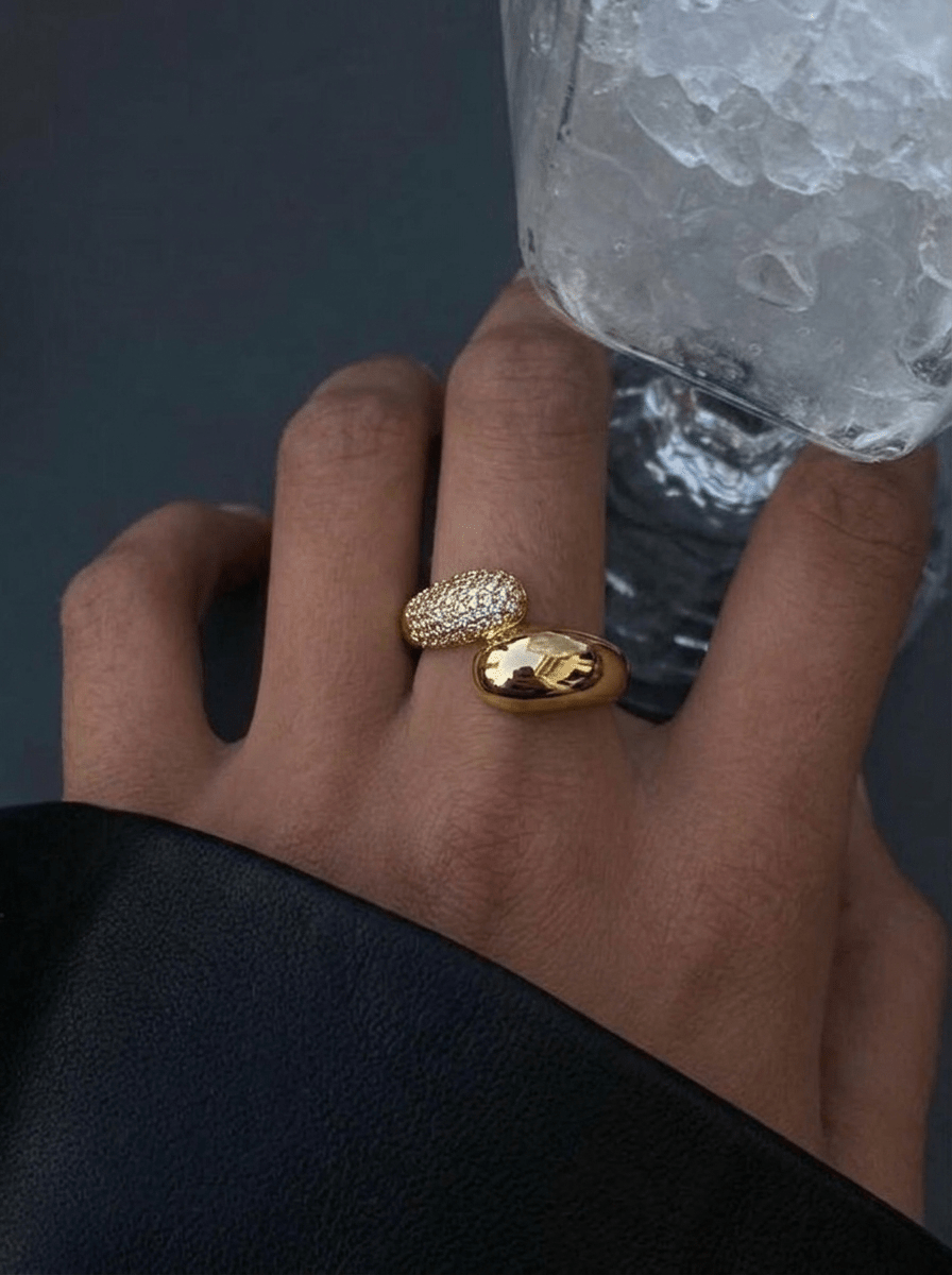 Erato Crystal Ring - Hearts & Wires Studio