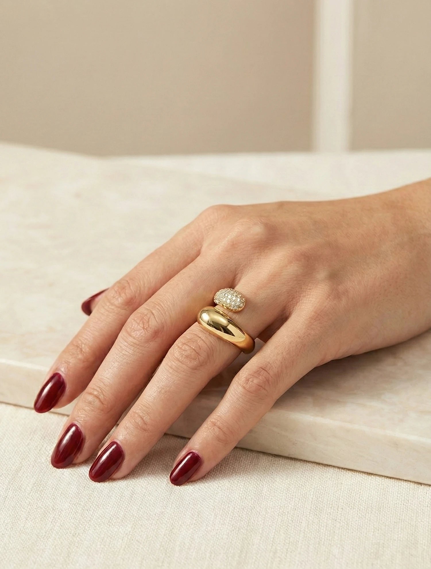 Erato Crystal Ring - Hearts & Wires Studio